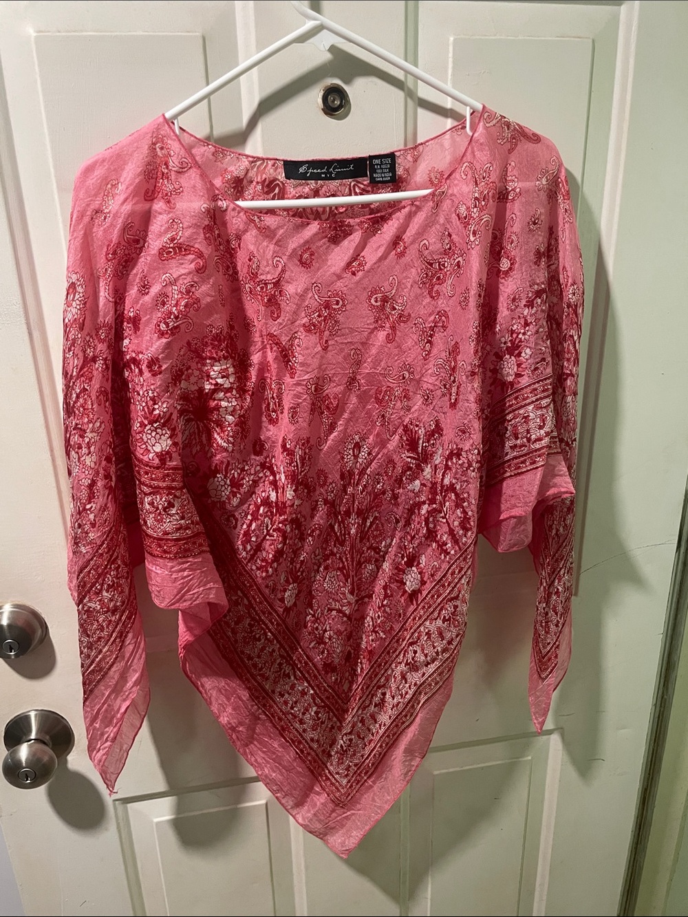 Paisley Pink Bandana-Print top